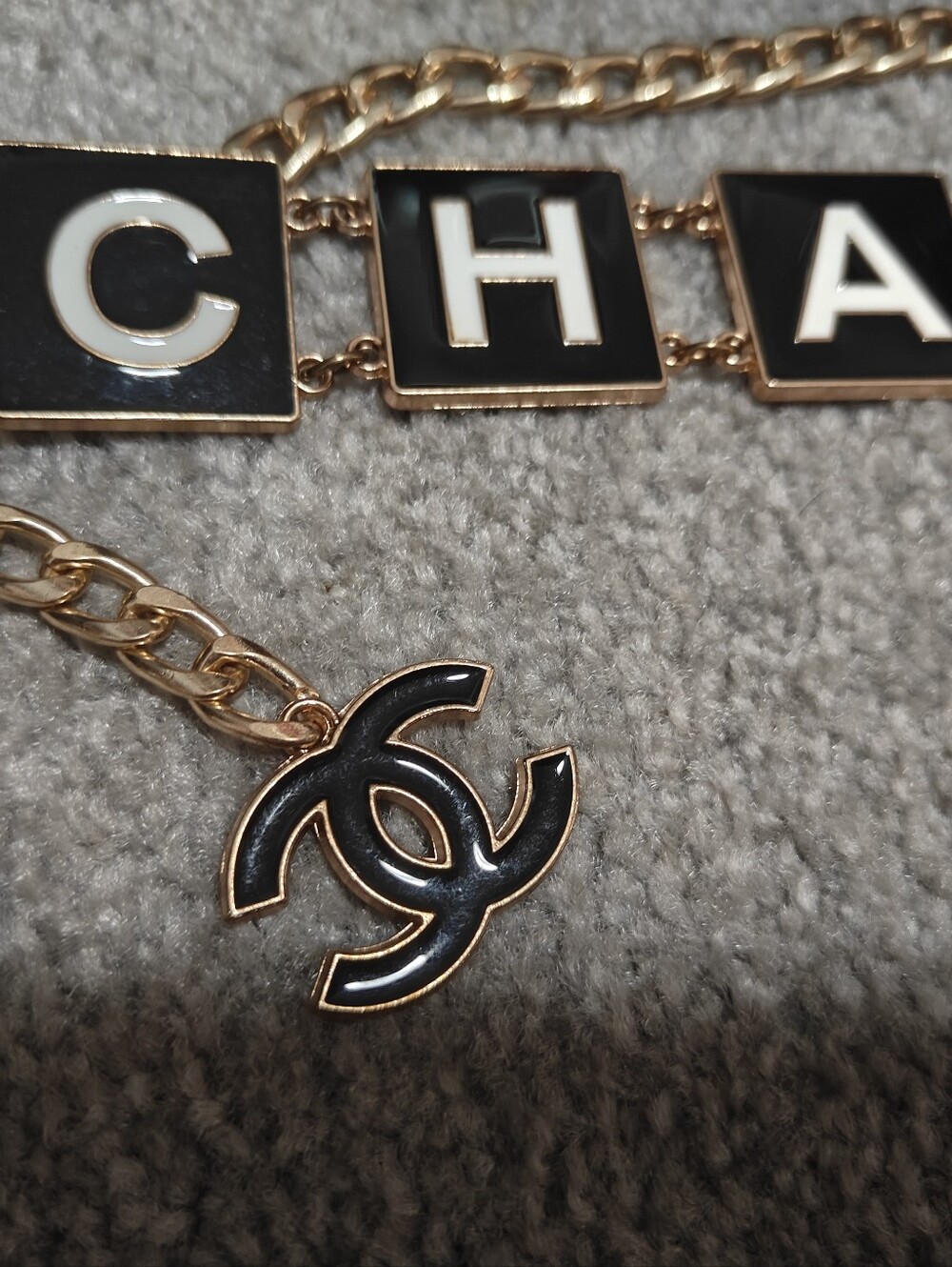 Black and Gold Letter Link Chain Belt cost9me - Picture 3 of 5